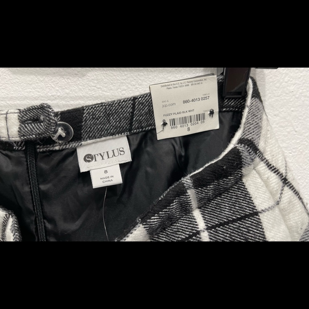 NWT Stylus Fuzzy Flannel Plaid Skirt - Picture 4 of 4